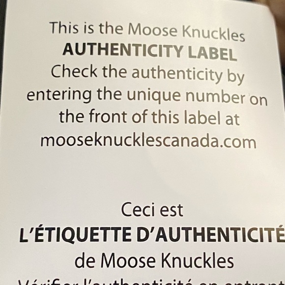 🆕🛍Moose Knuckles Women’s Jacket 🧥 Comes with hanger and protective bag. - Picture 10 of 14